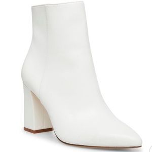 MADDEN GIRL
Flexx Pointed-Toe Booties White
